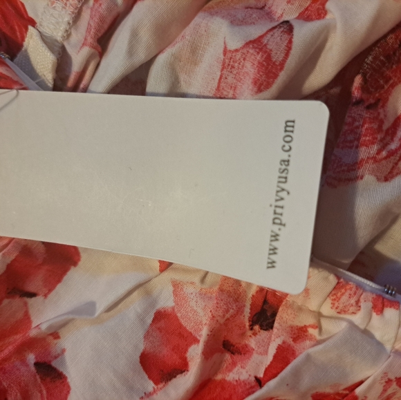 Privy Scrunch Skirt Poppy & White Floral Print Small NWT - Picture 3 of 6